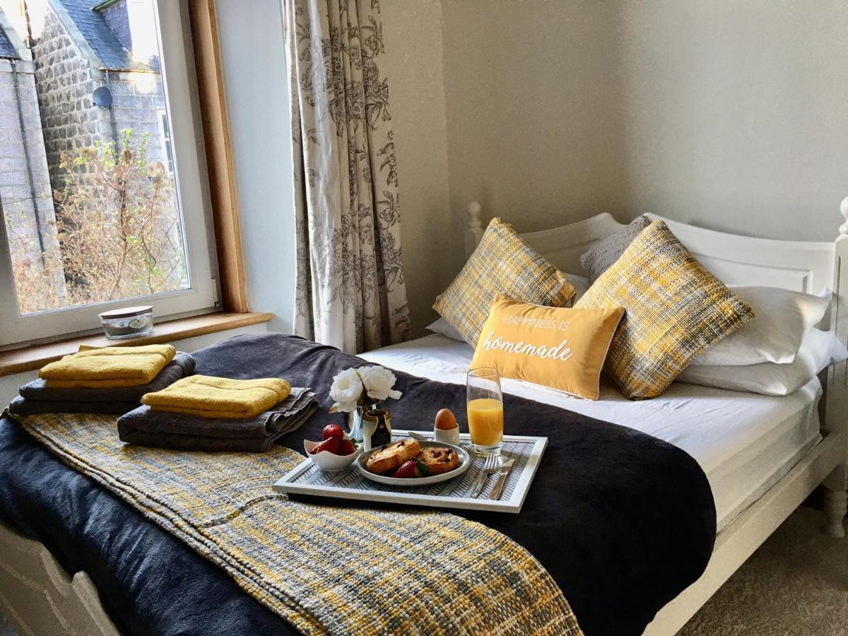 Cosy 2 Bedroom Central Apartment - Free Parking, Free Wifi 애버딘 외부 사진