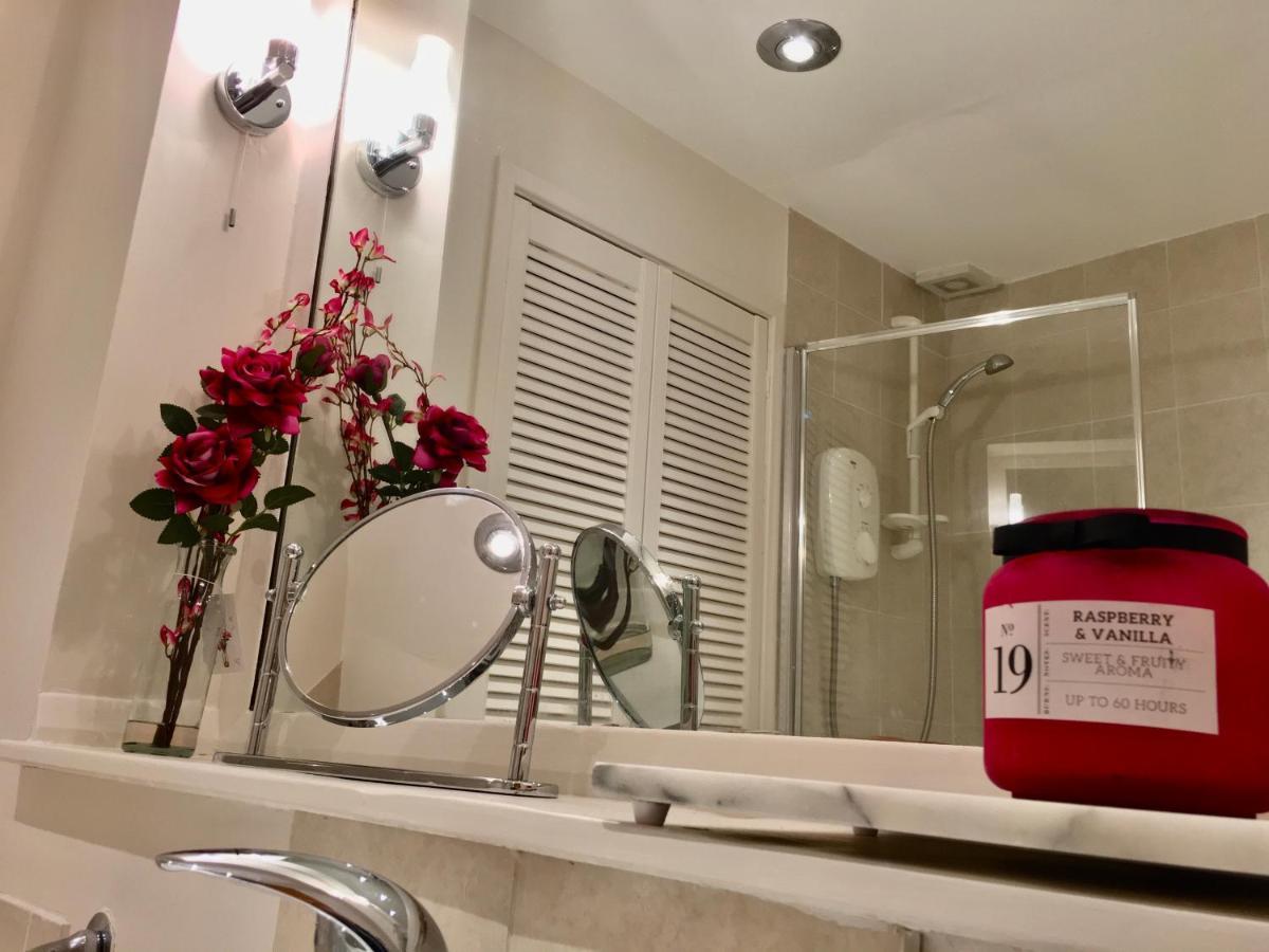 Cosy 2 Bedroom Central Apartment - Free Parking, Free Wifi 애버딘 외부 사진