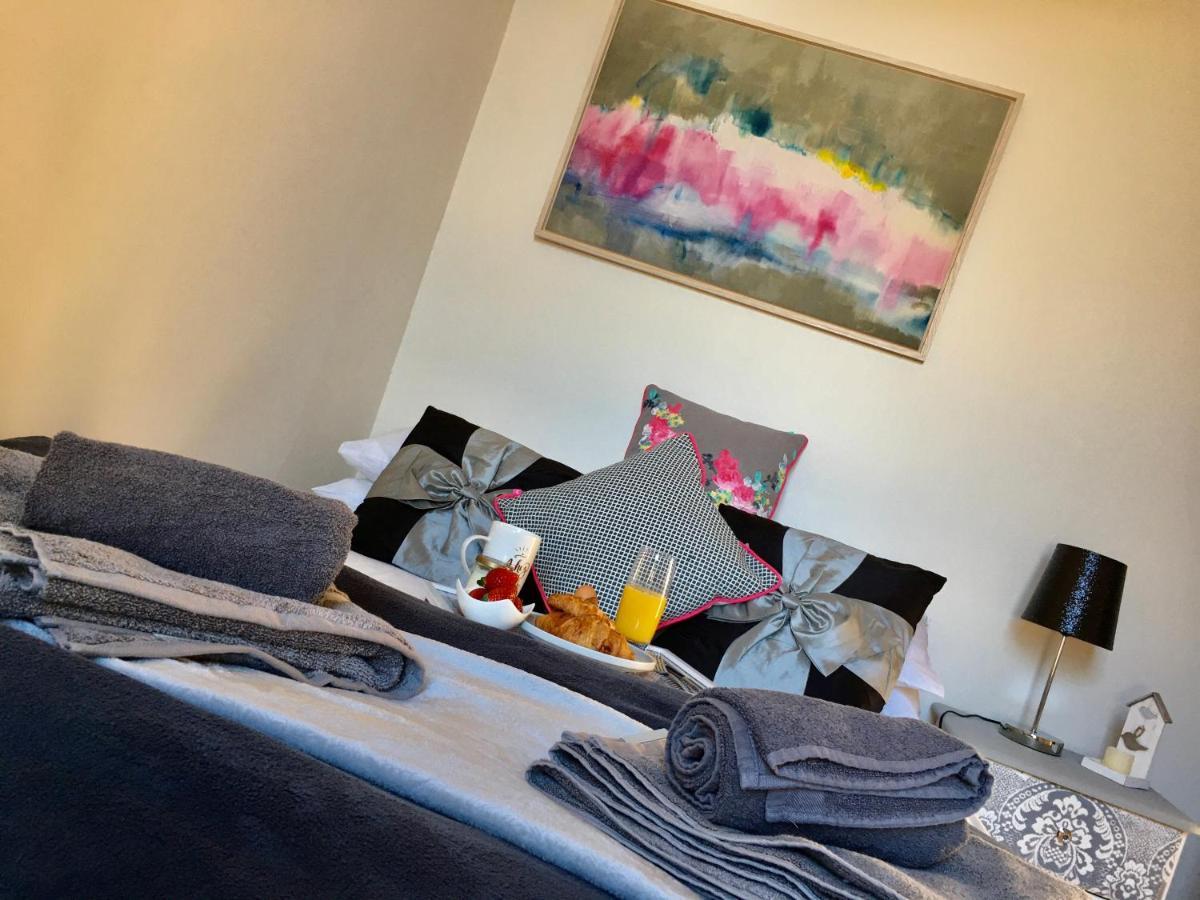 Cosy 2 Bedroom Central Apartment - Free Parking, Free Wifi 애버딘 외부 사진