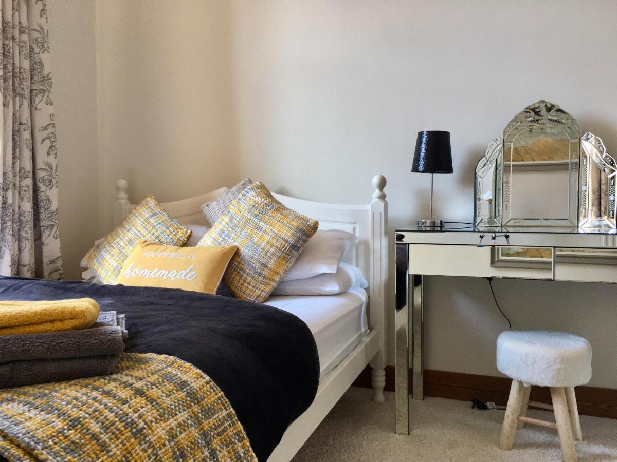Cosy 2 Bedroom Central Apartment - Free Parking, Free Wifi 애버딘 외부 사진